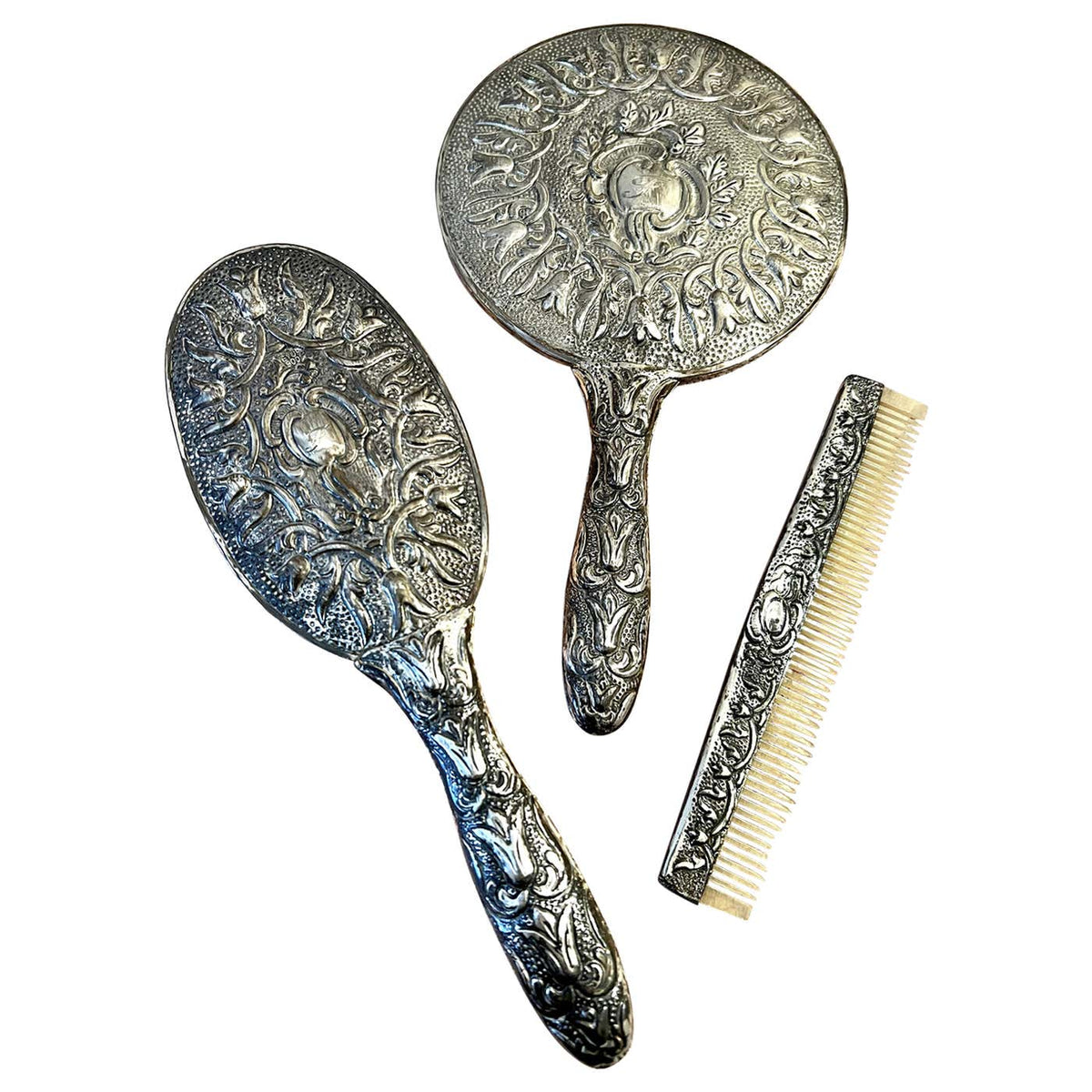 Elegant Silver Vanity Set with Mirror, Brush, and Comb Latent Hart main image 3